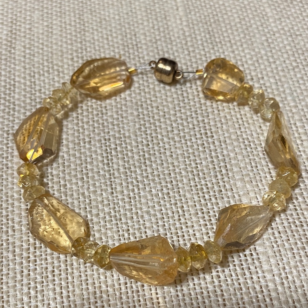 Elegant 8” Natural Citrine handcrafted gemstone Beaded magnetic clasp Bracelet